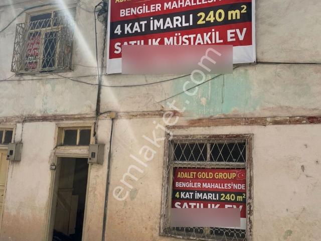 Adalet Gold Group Emlak'tan 4 Kat İmarlı 240 M2 Uygun Fiyata Satılık Müstakil Ev
