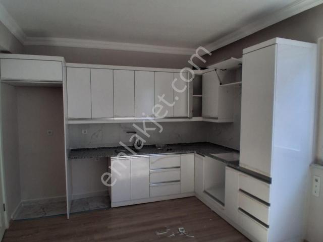 Adalet Gold Group Emlak'tan Şair Emrah Mahallesinde Uygun Fiyata 2+1 Kiralık Daire Bu Fırsat Kaçmaz
