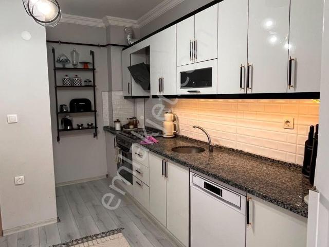 Adalet Gold Group Emlaktan Merkezin Göbeğinde Satılık 2+1 Daire Krediye Uygun Kaçırılmayacak Fırsat