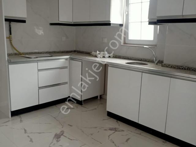 Adalet Gold Group Emlak'tan Satılık Daire Sıfır 3+1 Bağlar Mahallesinde