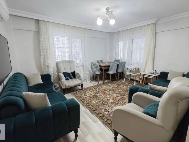 Adalet Mah. Zübeyde Hanım Parkı Yakınında Tertemiz 2+1 Daire