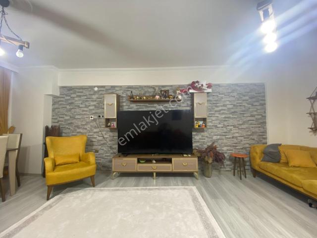 Adalet Mahalllesi Türkcan Sitesi Fırsat 3+1 Kat Mülkiyetli Satılık Daire