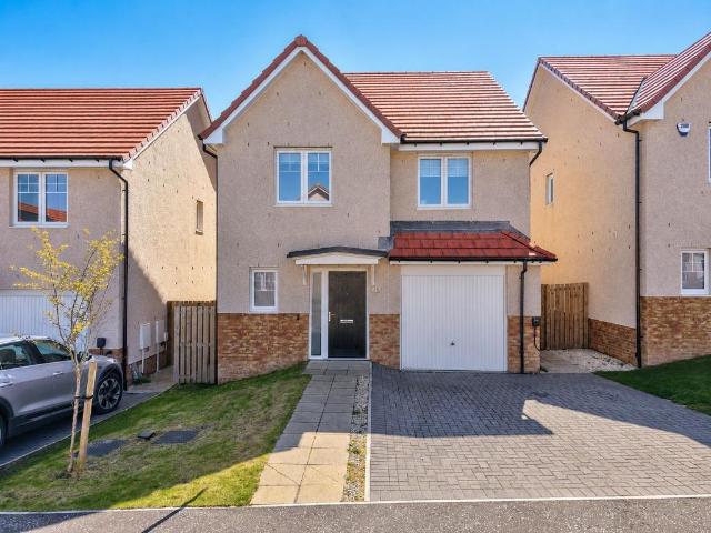 Adam Crescent, Downfield, Dundee, DD3 4 bed detached house to rent £1,650 pcm £381 pw