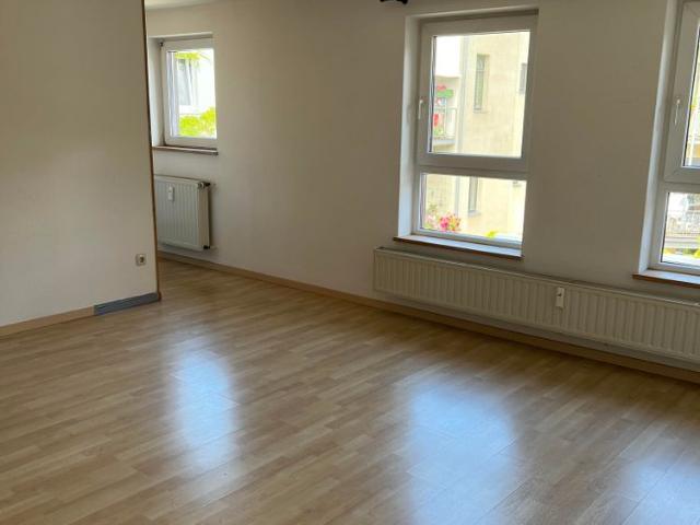Adam Kuckhoff Str. sucht neue Bewohner ab 01.08.2026.