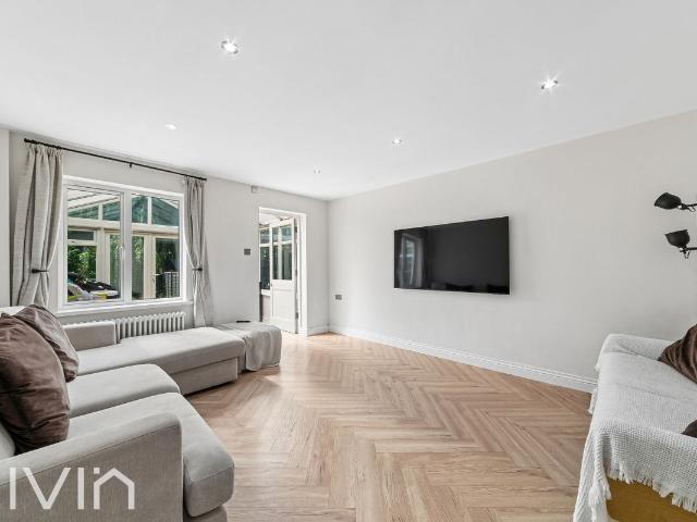Adams Way, Croydon CR0, 2 bed terraced house to rent, £1,850 pcm | PrimeLocation