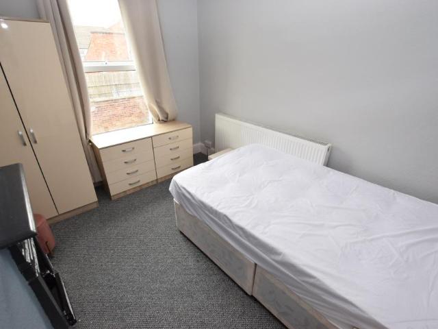 Adams Avenue, Northampton NN1 1 bed in a house share to rent £520 pcm £120 pw