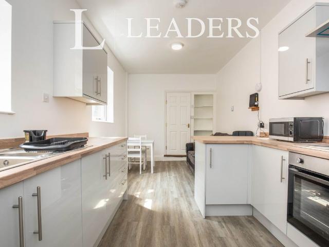 Adams Avenue, Northampton, Northamptonshire NN1, 5 bed terraced house to rent, £600 pcm | PrimeLocation