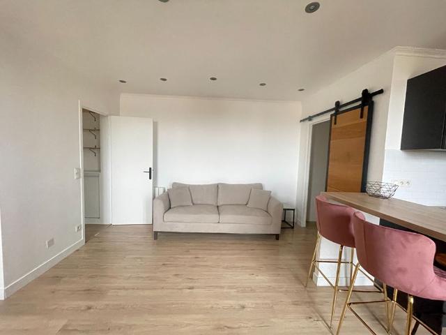 ADAMVILLE RER A SMC 5MIN 3 PIECES 55M² MEUBLE