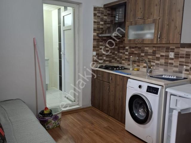 Adana Çukurova Beyazevlerde Baraj Yoluna Yakın İller Bankası Çivarı Eşyalı 1+1 Kiralık Daire