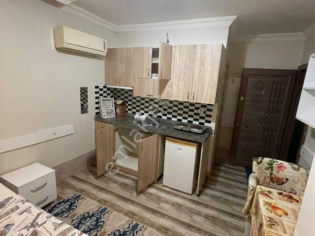 Adana Çukurova Da Mahfesıgmaz Mahallesinde Kenan Evren Bulvarında Eşyalı Kiralık 1+0