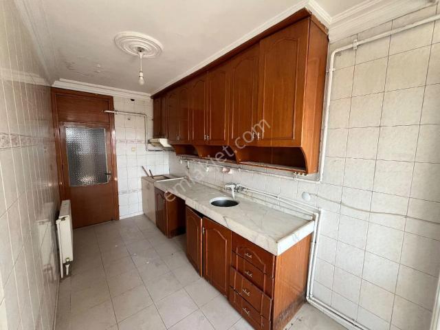 Adana Yenibaraj Satılık 3+1 Geniş Ve Ferah Daire