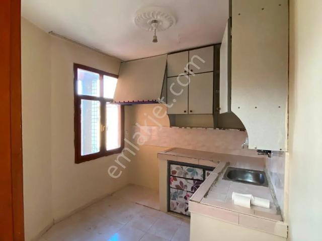 Adana Yüreğir Kozan Yolunda Ulubatlı Hasan'da 3. Kat Kiralık 1+1 Ferah Daire