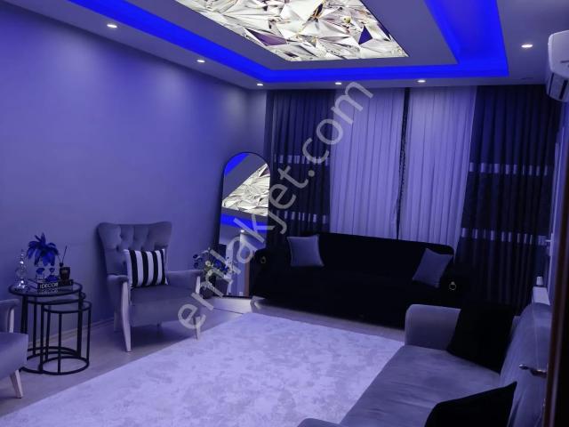 Adana Yüreğirde Polis Okuluna Yakın E5 Çivarında Lüks Site Eşyalı Kiralık 2+1 Daire