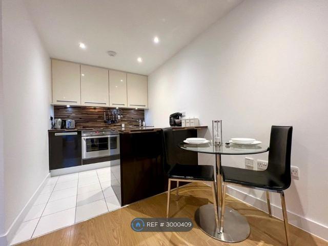 Adana Building, London SE13, 1 bed flat to rent, £1,700 pcm | PrimeLocation