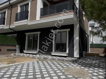 Adana Çınarlı Da 4+1 Villa