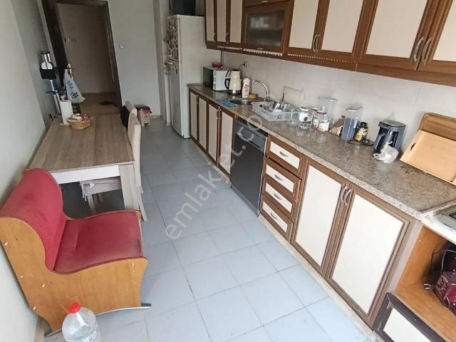 Adana Pınar Mahallesi'nde Satılık 4+1 Geniş Daire
