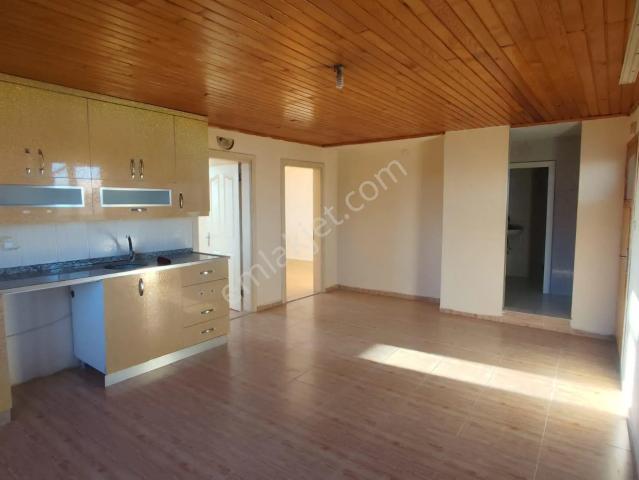 Adana Sarıçam Beyceli Mahallesinde Kozan Yoluna Yakın Konumda Kiralık 2+1 Bakımlı Daire