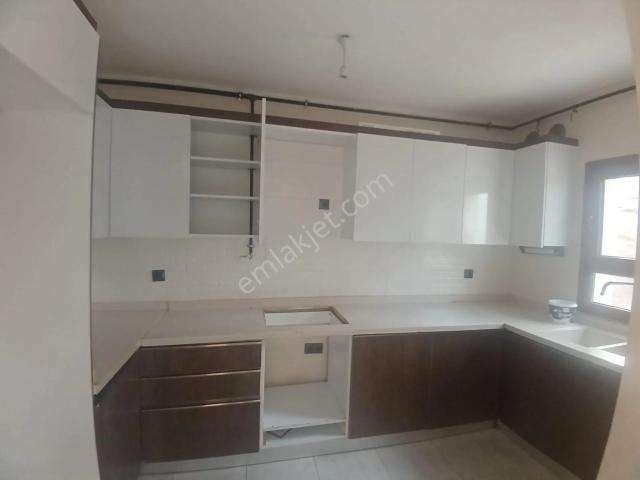 Adana Sarıçam Buruk Tokilerinde Suriyelilere Verileçektir 2+1 Park Manzaralı Kiralık Daire