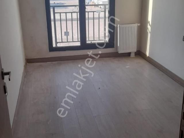 Adana Sarıçam Göztepe Tokilerde Kiralık 3+1 Aylık Verileçektir Fırsat Daire