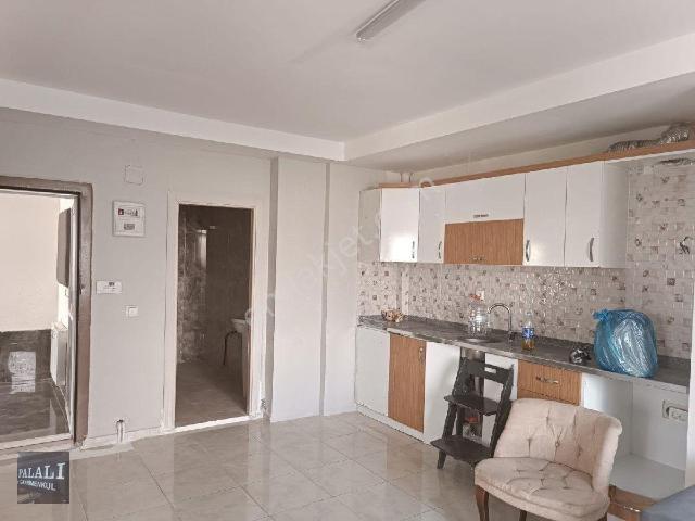 Adana Sarıçam Gültepe Mh 2+1 Zemin Kat Kapıcı Dairesi