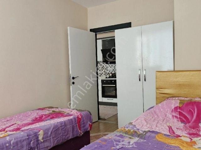 Adana Sarıçam Gültepe'de Üniversiteye Çok Yakın, Merkezi Konumda 1+1 Full Eşyalı Kiralık Daire
