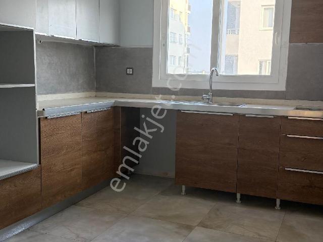 Adana Sarıçam Elifsu Uludağ Mah.de Doğalgazlı 3+1 K.mutfak Kiralık Daire