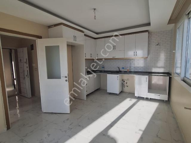 Adana Sarıçamda Çarkıparede 3+1 Açık Mutfak Kiralık Caddye Yakın Fırsat Daire