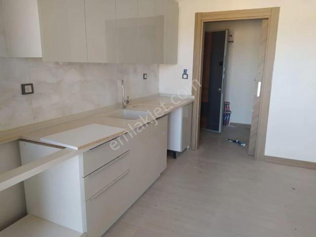 Adana Sarıçamda Göztepe Tokilerde 2+1 Sıfır Doğalgazlı Güneş Enerjili Kiralık Fırsat Daire