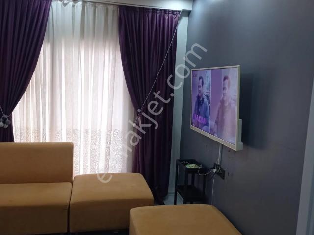 Adana Sarıçamda Gültepede Caddeye Yakın Canlı Lokasyonda Eşyalı 1+1 Kiralık Fırsat Daire