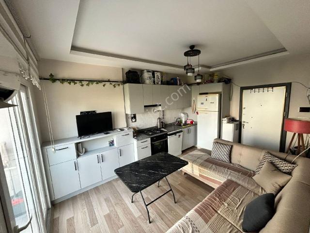 Adana Seyhan 2000 Evler Mahallesinde Satılık 1+1 Eşyalı Daire