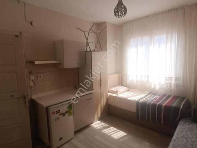 Adana Seyhan Baraj Yolunda Hasan Usta Karşısında Eşyalı Kiralık 1+0 Stüdyo Daire