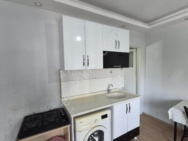 Adana Seyhan Baraj Yolunda Lc Wakiki Arasında Eşyalı Kiralık 1+1 Daire