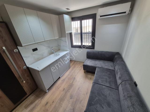 Adana Seyhan Baraj Yolunda Sıfır Eşyalı Kiralık 1+1 Daire