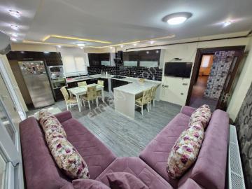 Adana, Adana ili, Akdeniz Bölgesi - Uüzme havuzu