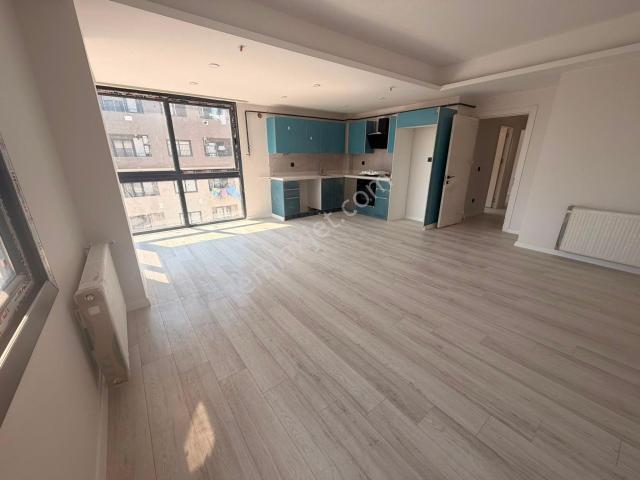 Adana Seyhan Kiralık 3+1 Havuzlu Site İçinde Daire