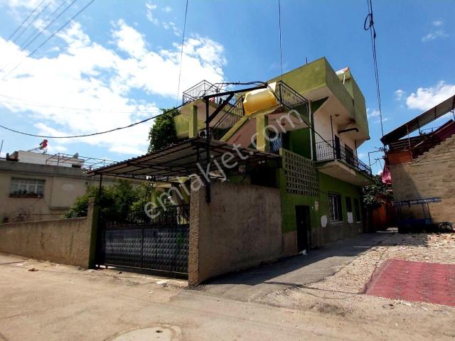 Adana Seyhan Mithatpaşa Satılık 2,5 Katlı Bahçeli Müstakil Ev