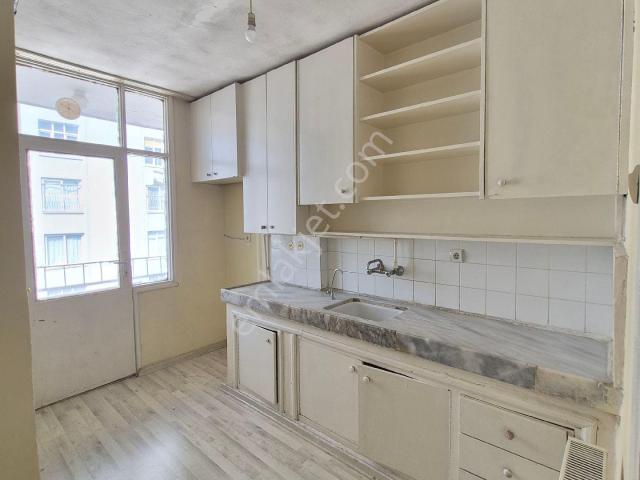 Adana Seyhan Yeşilyurt'ta 3+1 Ferah Balkonlu Daire