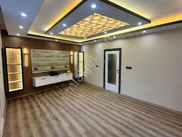 Adana Seyhan Yeşilevlerde Satılık Tek Katlı Müstakil Ev