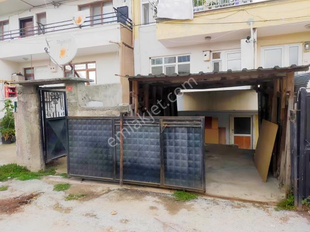 Adapazarı Sakarya Mahallesi'nde 1+1 Kiralık Daire