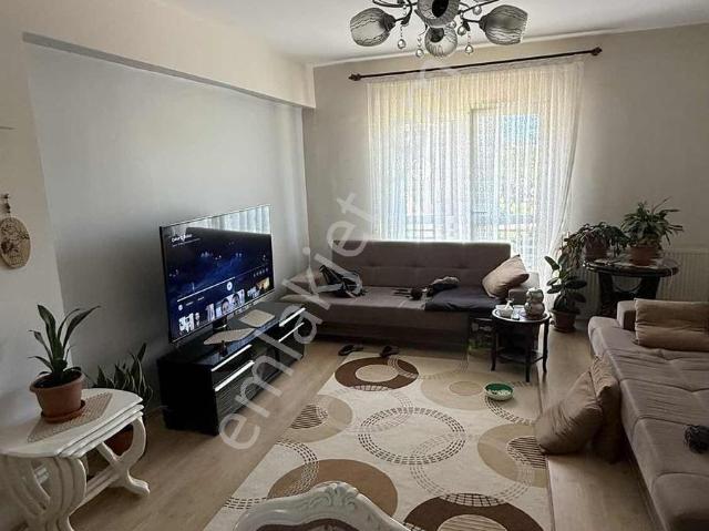 Adastar 'dan Satılık Arakat Geniş Kullanışlı Daire