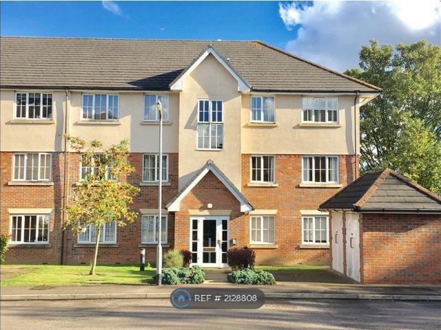 Addison Court, Epping CM16, 2 bed flat to rent, £1,550 pcm | PrimeLocation