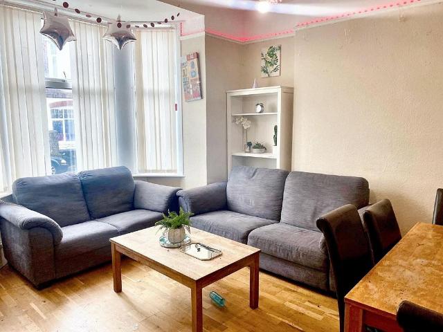 Addison Road, Plymouth PL4 8 bed house to rent £4,541 pcm £1,048 pw
