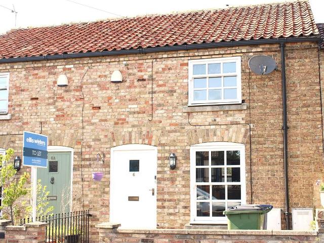 Addison Road, Wimblington, March 3 bed cottage to rent £995 pcm £230 pw