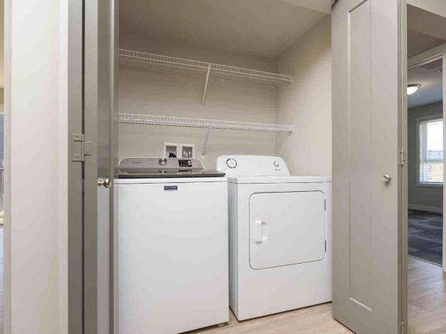 Addison Square Apartments 1 Bedroom Apartment for Rent at 10 10, 11 & 20 El Tassi Drive, Winnipeg, MB R3W 0L3