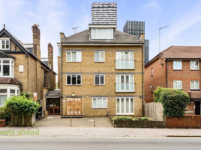 Addiscombe Grove, Croydon, CR0 2 bed apartment to rent £1,600 pcm £369 pw