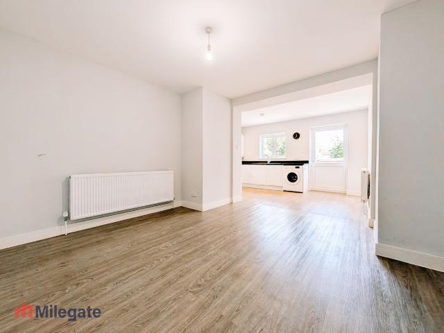 Addiscombe Road, Croydon CR0, 1 bed flat to rent, £1,450 pcm | PrimeLocation