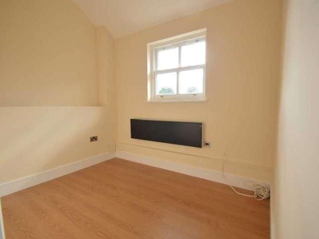 Addlestone, KT15