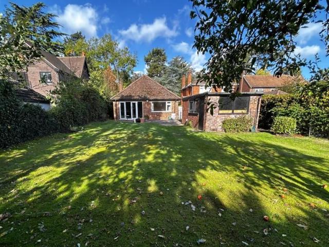 Addlestone, Surrey KT15, 4 bed detached bungalow to rent, £2,400 pcm | PrimeLocation