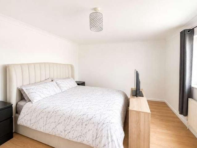 Addlestone, Surrey, KT15