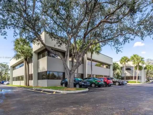 [Address not provided], Miami Lakes, FL 33014 MLS A11850401